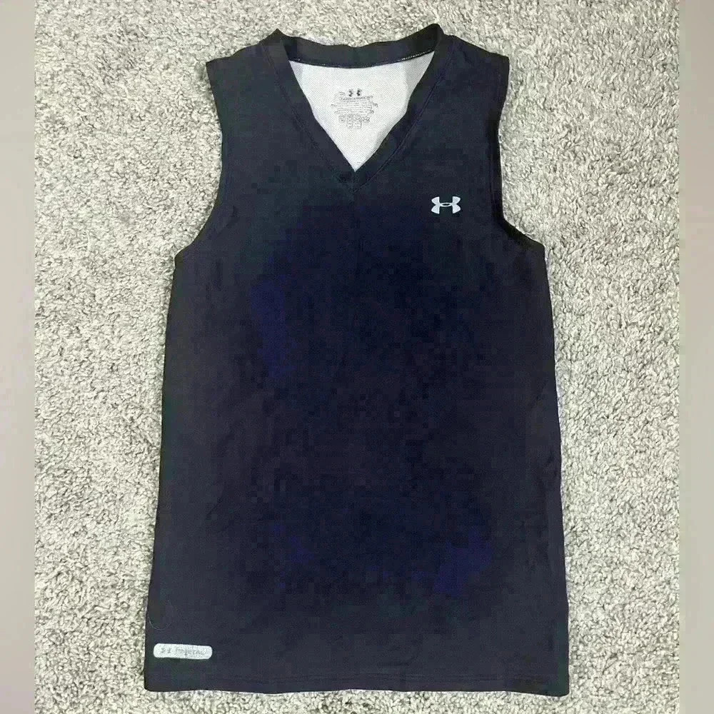Women’s Black Under Armor Tank Top Athletic Workout Shirt | Dry Fit